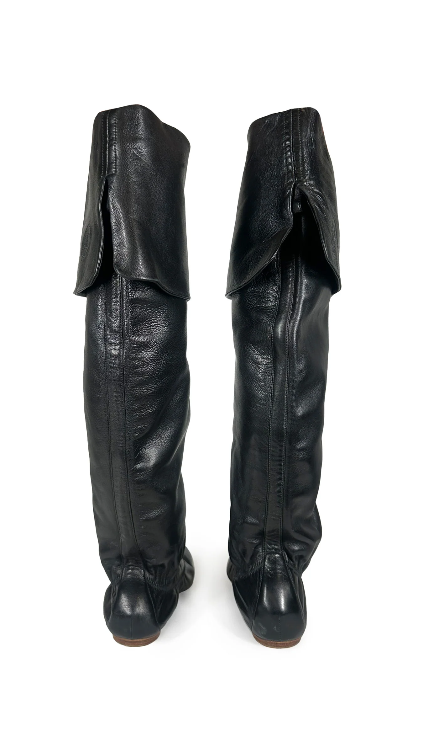 CHANEL INTERLOCKING CC LOGO CALFSKIN RIDING BOOTS - Image 3