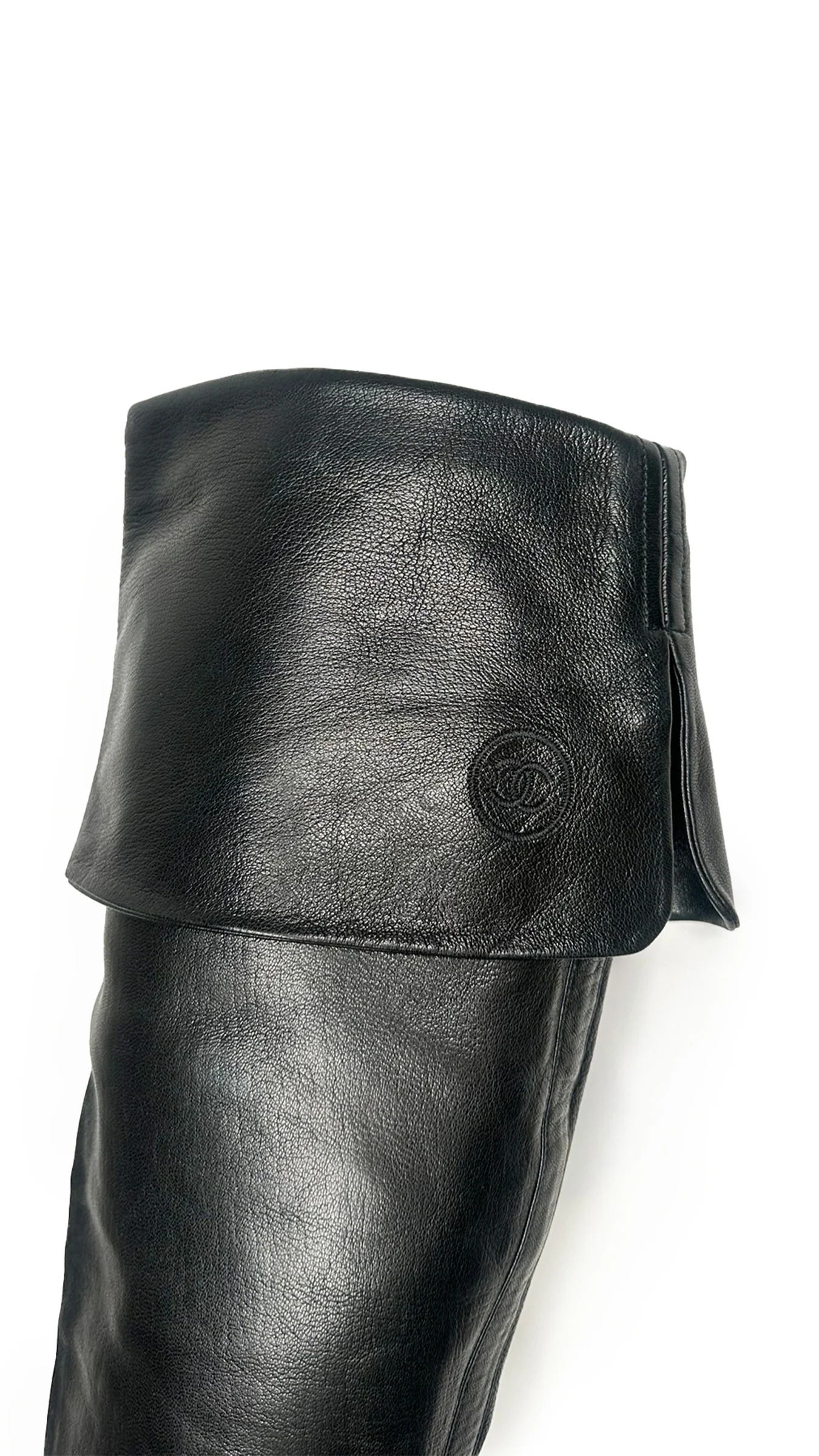 CHANEL INTERLOCKING CC LOGO CALFSKIN RIDING BOOTS - Image 4