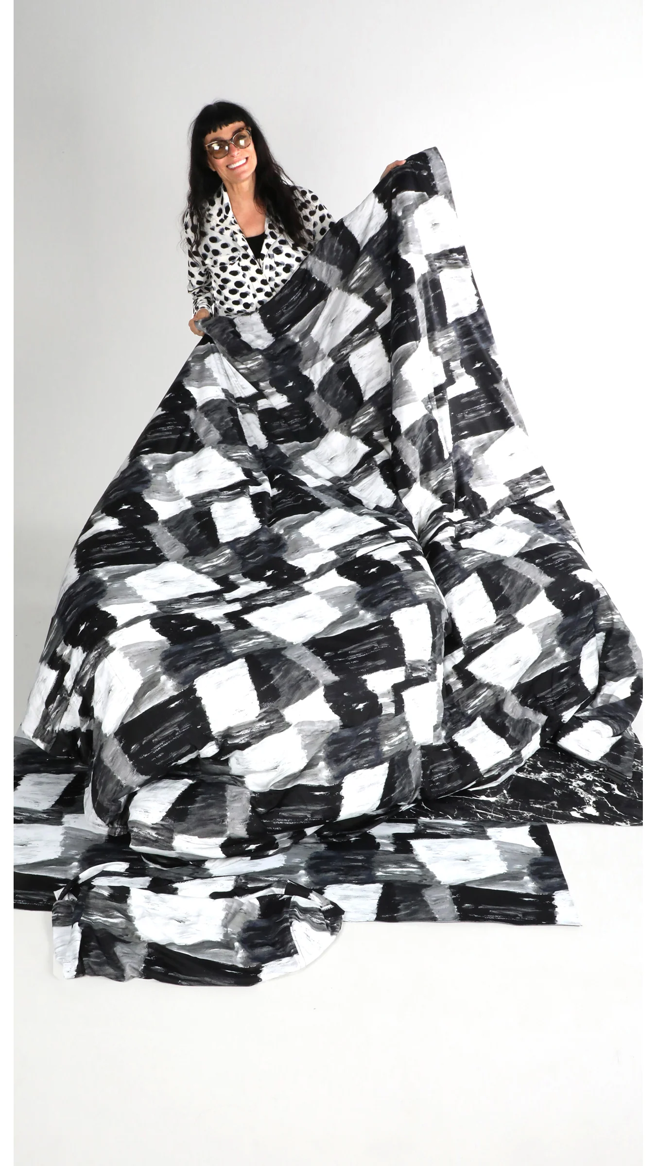 THE COMFORTER - Image 2